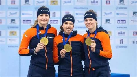 Woubrugse schaatsster Chloé Hoogendoorn wereldkampioen op 